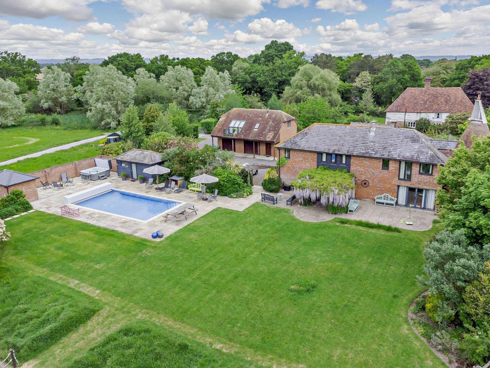 Villa 5 Bed In Smarden 76428 Esterno foto